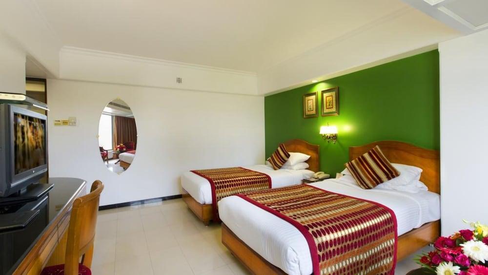 Ramee Guesline Hotel, Dadar Mumbai Kültér fotó